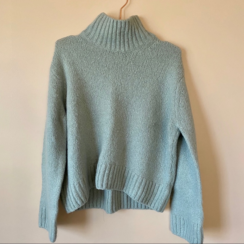 H&M Sweater